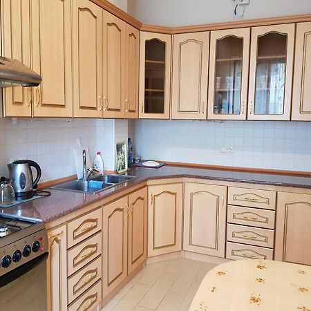 Apartments On Tumanyan Street エレバン エクステリア 写真