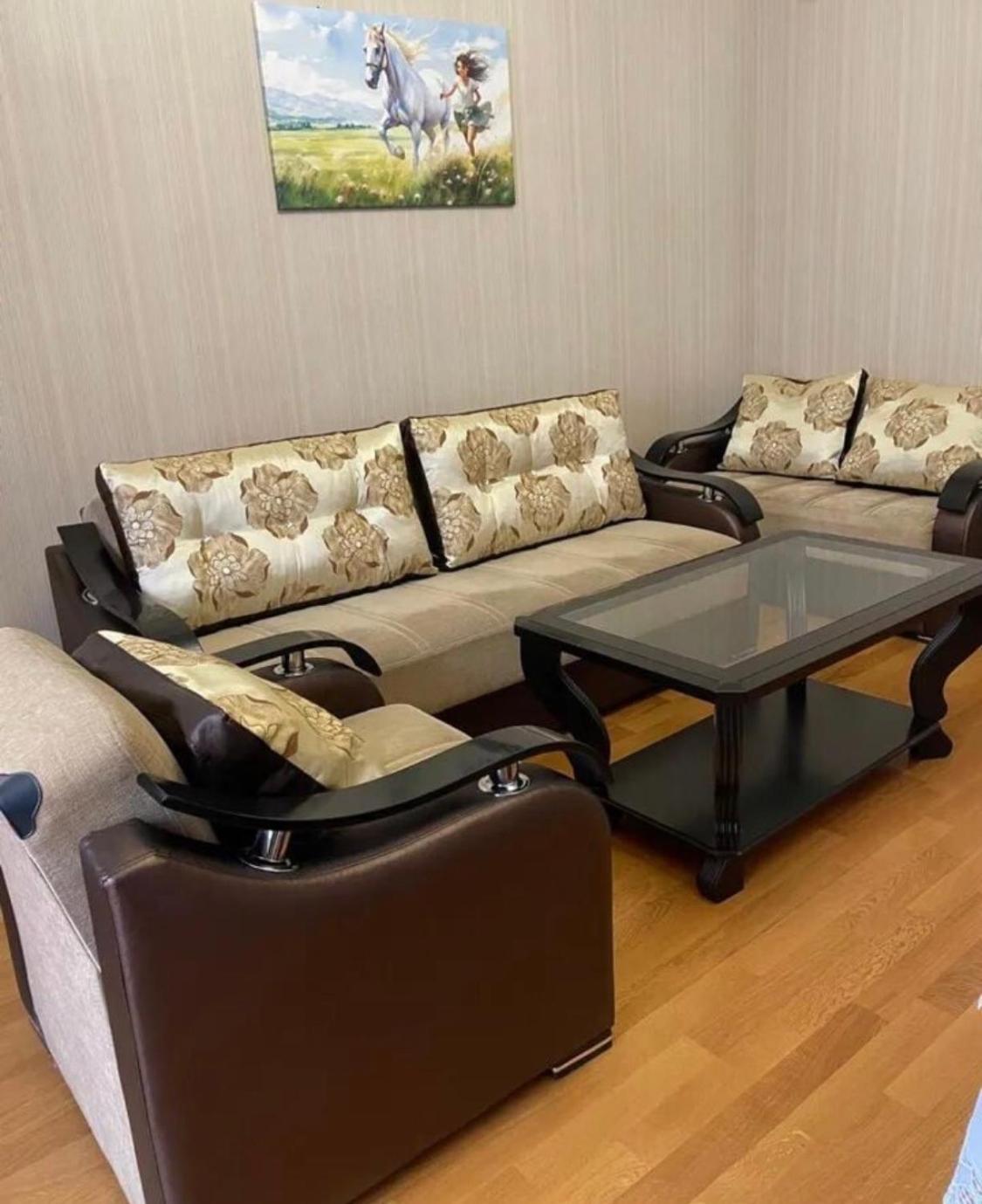 Apartments On Tumanyan Street エレバン エクステリア 写真